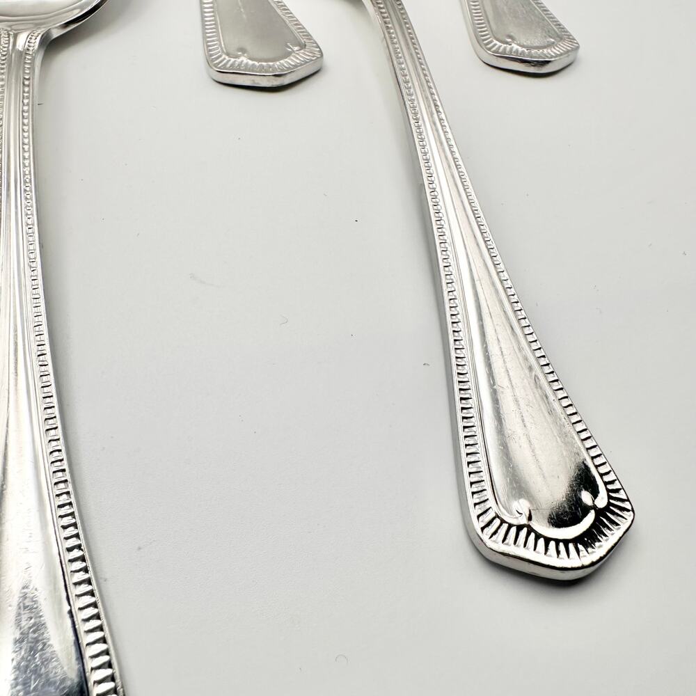 Waterford Somerset 18/10 Stainless Glossy 8 Oval Soup Spoon Replacement Flatware - Picture 2 of 4